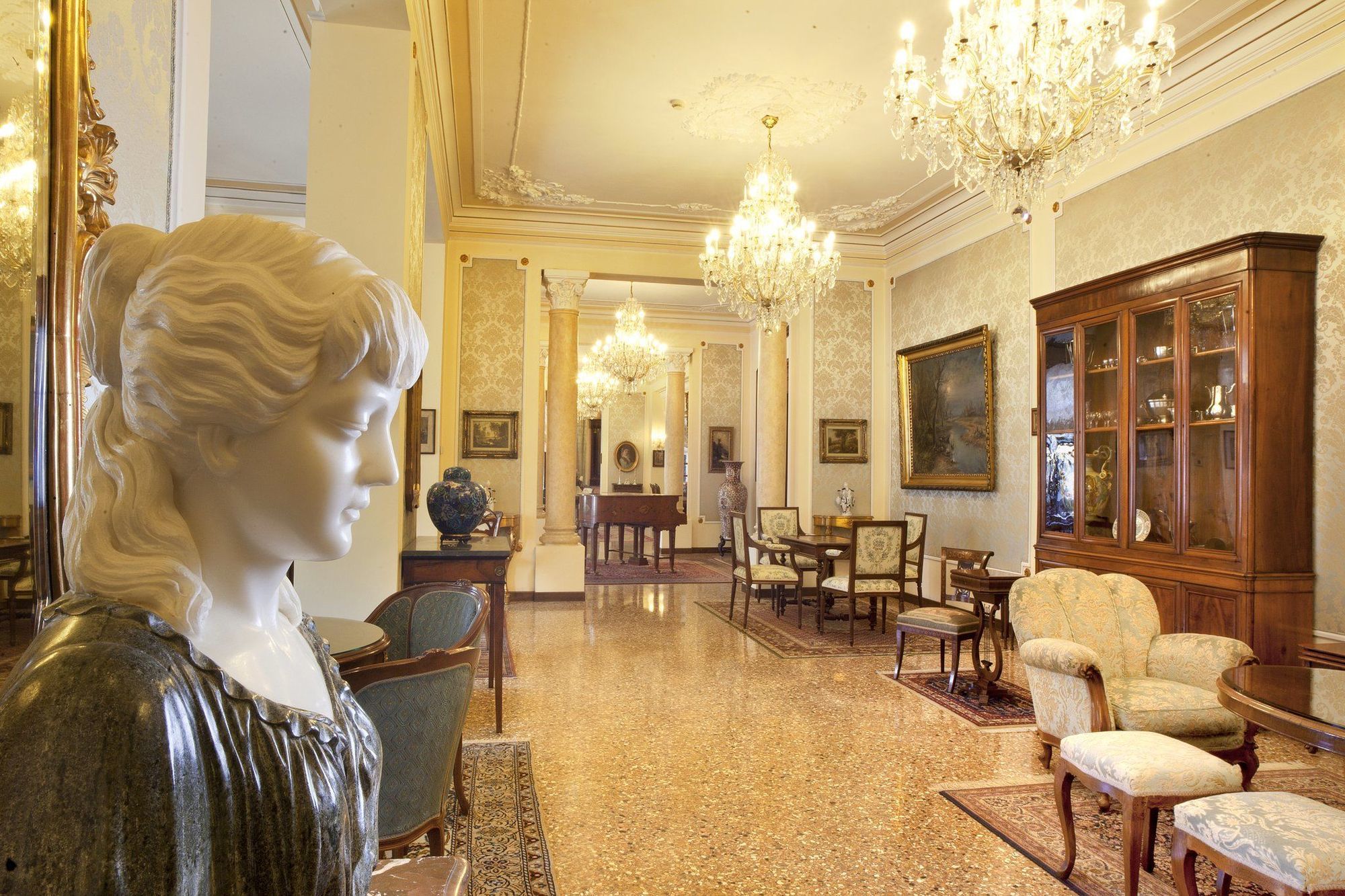 Hotel Grand Trieste & Victoria 5*